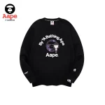 AAPE BY A BATHING APE紫猿人頭卡通人偶｜大學T｜黑色-正面