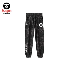 AAPE NOW褲管字母印花｜迷彩長褲｜黑灰-正面