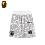 BAPE x Miami 聯名短褲｜LOGO隊標印花｜灰白-正面